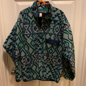 Patagonia pullover size small